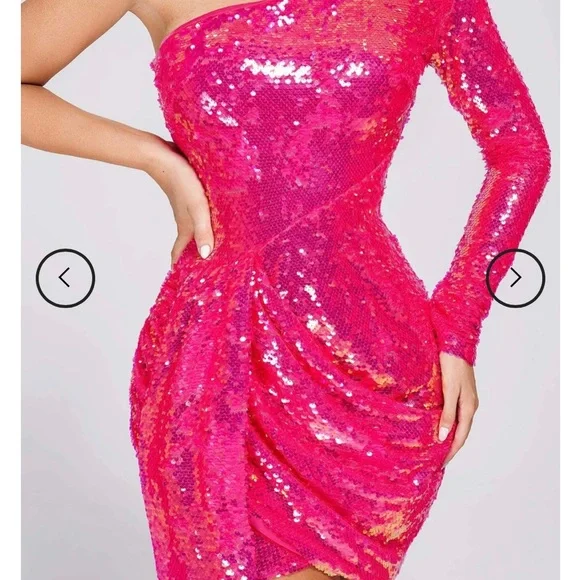 Pink sequin party dress - Picture 5 of 5